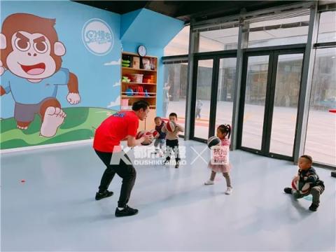 健身房赚什么钱_赚钱健身_健身房赚钱吗