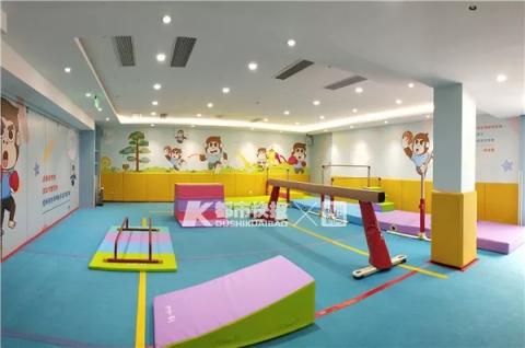 健身房赚什么钱_健身房赚钱吗_赚钱健身
