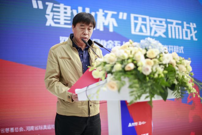 足球防守运动员_后防有哪些强的历史足球运动员_足球运动的防守战术包括