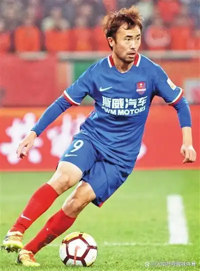 足球历史十佳进球_足球历史十个最佳进球_进球足球最佳历史阵容