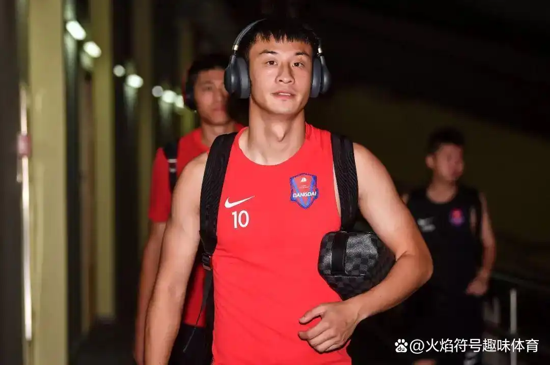 足球历史十佳进球_足球历史十个最佳进球_进球足球最佳历史阵容