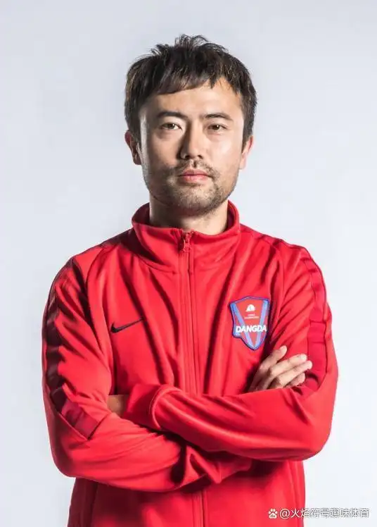 足球历史十佳进球_足球历史十个最佳进球_进球足球最佳历史阵容