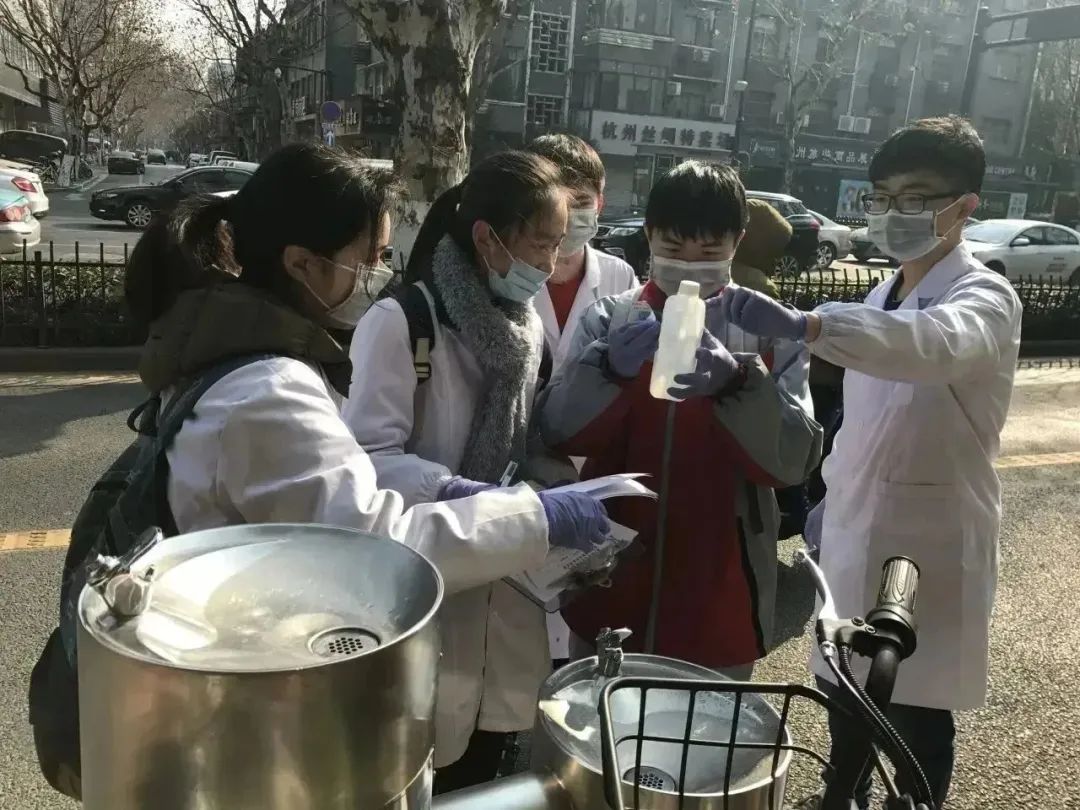 享受乐趣英语翻译_享受乐趣的生活方式英文_享受乐趣英语
