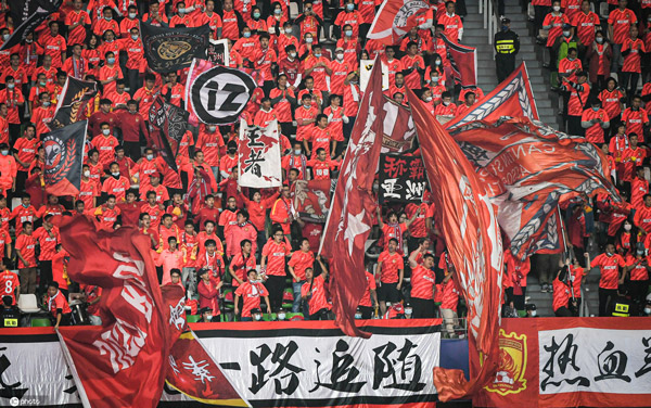 苏宁会是冠军吗还是足球_苏宁俱乐部夺冠_苏宁足球俱乐部冠军