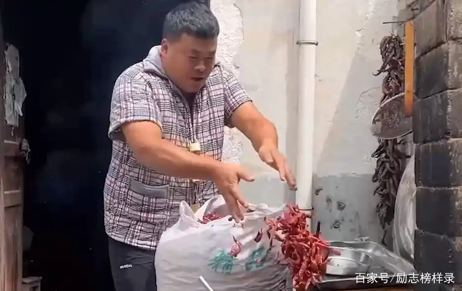 分享日常家庭做饭视频_做饭视频日常分享家庭怎么写_做饭视频简单